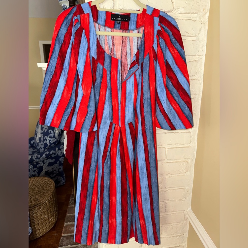 NWOT Pomander Place Dress